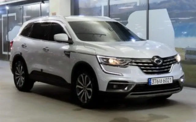 QM6 중고차 더뉴QM6 디젤 1.7 dCi RE 2WD 매물 사진 4 - 2019/09 138,525km